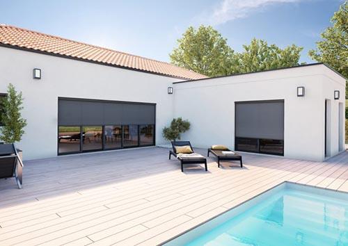 Une gamme de protections solaires vous attend dans nos locaux.